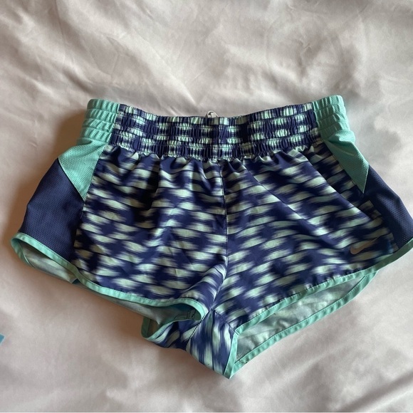 Nike Women's SMALL Printed Racer Running GYM Shorts Dri-Fit Blue Run - Picture 4 of 5